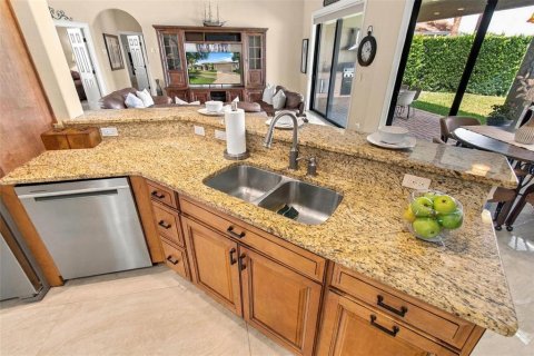 House in Palm Coast, Florida 4 bedrooms, 203.83 sq.m. № 2394439 - photo 5