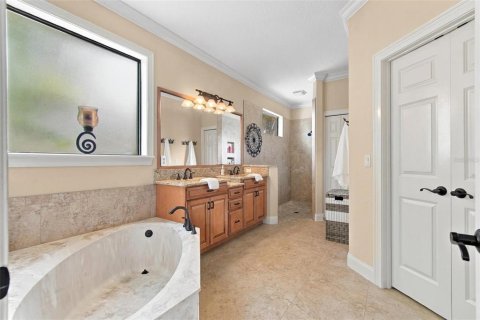 House in Palm Coast, Florida 4 bedrooms, 203.83 sq.m. № 2394439 - photo 10