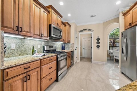 House in Palm Coast, Florida 4 bedrooms, 203.83 sq.m. № 2394439 - photo 2