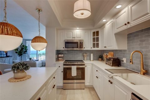 Снять в аренду кондоминиум в Сарасота, Флорида 5 комнат, 132.01м2, № 251642 - фото 19