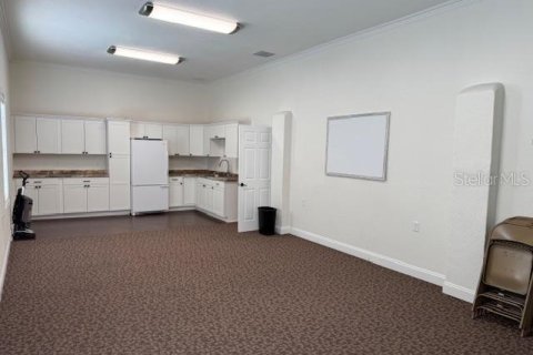 Commercial property in Belleview, Florida 236.9 sq.m. № 1820892 - photo 4
