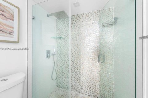Condominio en venta en Miami, Florida, 2 dormitorios, 71.26 m2 № 1776180 - foto 4