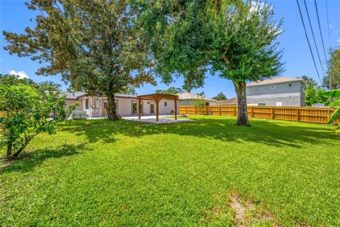 Villa ou maison à vendre à Tampa, Floride: 3 chambres, 189.99 m2 № 2351466 - photo 2