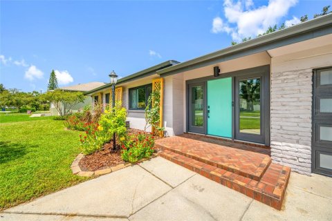 Villa ou maison à vendre à Tampa, Floride: 3 chambres, 189.99 m2 № 2351466 - photo 5