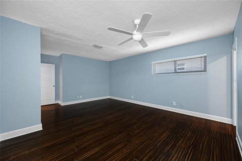 Villa ou maison à vendre à Tampa, Floride: 3 chambres, 189.99 m2 № 2351466 - photo 28