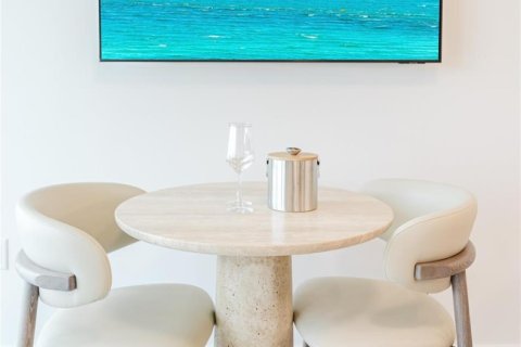 Condo in Miami Beach, Florida, 1 bedroom  № 2247094 - photo 9