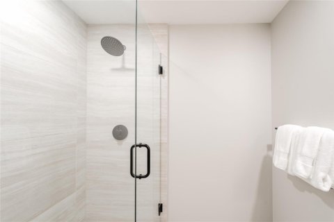 Condo in Miami Beach, Florida, 1 bedroom  № 2247094 - photo 24