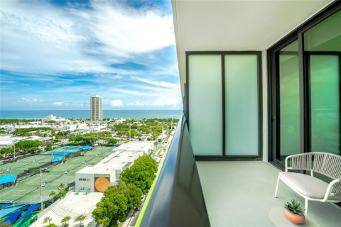 Condo in Miami Beach, Florida, 1 bedroom  № 2247094 - photo 30
