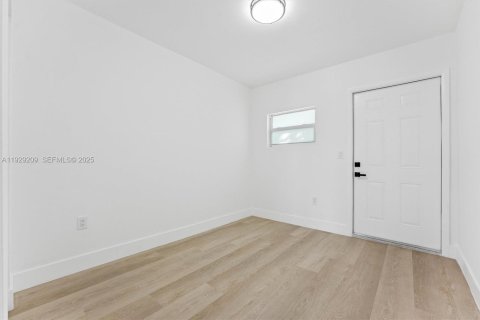 Villa ou maison à louer à Sunrise, Floride: 3 chambres, 128.48 m2 № 1990729 - photo 15