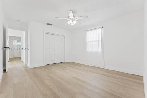 Villa ou maison à louer à Sunrise, Floride: 3 chambres, 128.48 m2 № 1990729 - photo 10