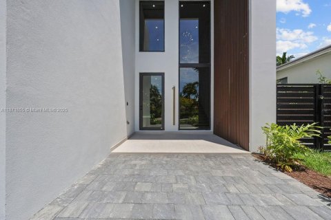 Casa en venta en Fort Lauderdale, Florida, 4 dormitorios, 353.12 m2 № 1926356 - foto 5