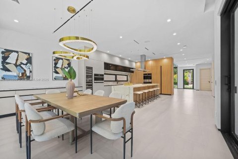 Casa en venta en Fort Lauderdale, Florida, 4 dormitorios, 353.12 m2 № 1926356 - foto 4