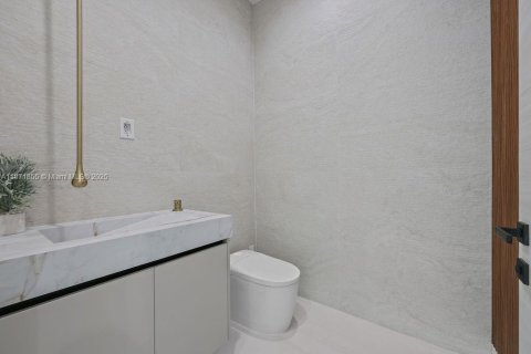 Casa en venta en Fort Lauderdale, Florida, 4 dormitorios, 353.12 m2 № 1926356 - foto 22
