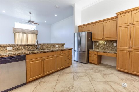 Casa en venta en Oxford, Florida, 4 dormitorios, 277.87 m2 № 1873158 - foto 5