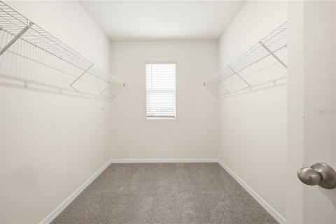 House in Wesley Chapel, Florida 4 bedrooms, 209.96 sq.m. № 2209942 - photo 22