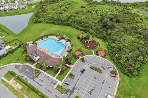 House in Wesley Chapel, Florida 4 bedrooms, 209.96 sq.m. № 2209942 - photo 28