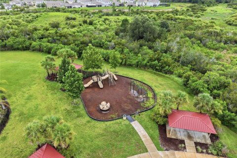 House in Wesley Chapel, Florida 4 bedrooms, 209.96 sq.m. № 2209942 - photo 30