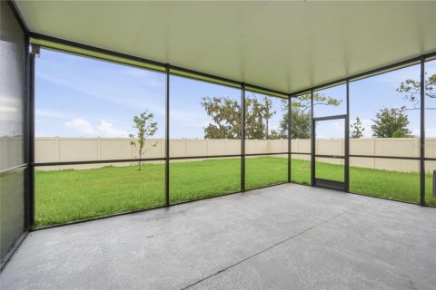 House in Wesley Chapel, Florida 4 bedrooms, 209.96 sq.m. № 2209942 - photo 24