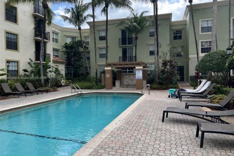 Copropriété à louer à Hollywood, Floride: 2 chambres, 106.56 m2 № 1978109 - photo 17