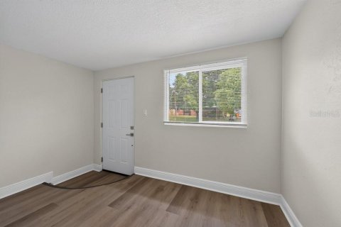 Villa ou maison à vendre à Largo, Floride: 2 chambres, 126.16 m2 № 2410584 - photo 3