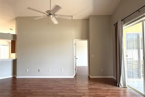 Casa en alquiler en Ruskin, Florida, 4 dormitorios, 167.32 m2 № 2100643 - foto 12