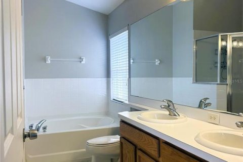 Casa en alquiler en Ruskin, Florida, 4 dormitorios, 167.32 m2 № 2100643 - foto 17