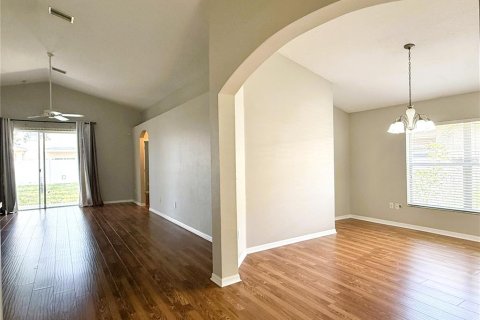 Casa en alquiler en Ruskin, Florida, 4 dormitorios, 167.32 m2 № 2100643 - foto 7