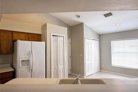 Casa en alquiler en Ruskin, Florida, 4 dormitorios, 167.32 m2 № 2100643 - foto 10
