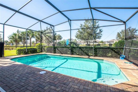 Casa en venta en Kissimmee, Florida, 5 dormitorios, 243.59 m2 № 1911433 - foto 24
