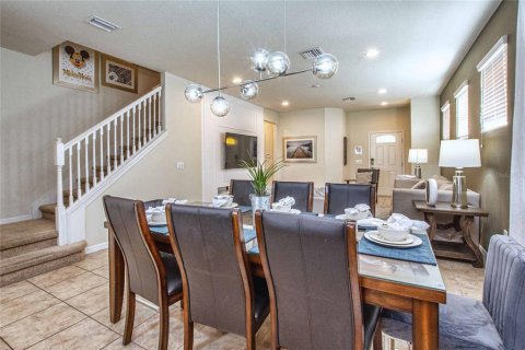 Casa en venta en Kissimmee, Florida, 5 dormitorios, 243.59 m2 № 1911433 - foto 13
