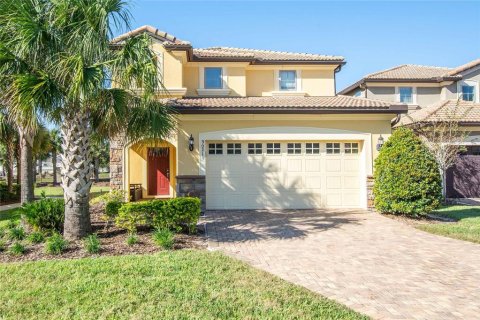 Casa en venta en Kissimmee, Florida, 5 dormitorios, 243.59 m2 № 1911433 - foto 1
