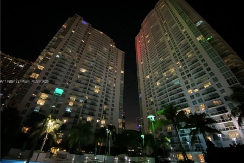 Condo in Florida City, Florida, 2 bedrooms № 1985598 - photo 26