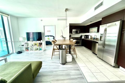 Condo in Florida City, Florida, 2 bedrooms № 1985598 - photo 1