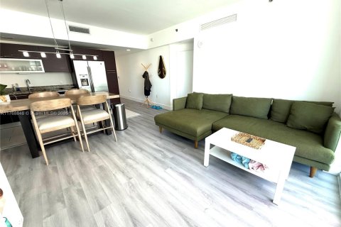 Condo in Florida City, Florida, 2 bedrooms № 1985598 - photo 7