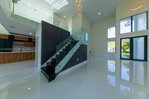 Купить виллу или дом в Мирамар, Флорида 5 спален, 312.24м2, № 1994081 - фото 28