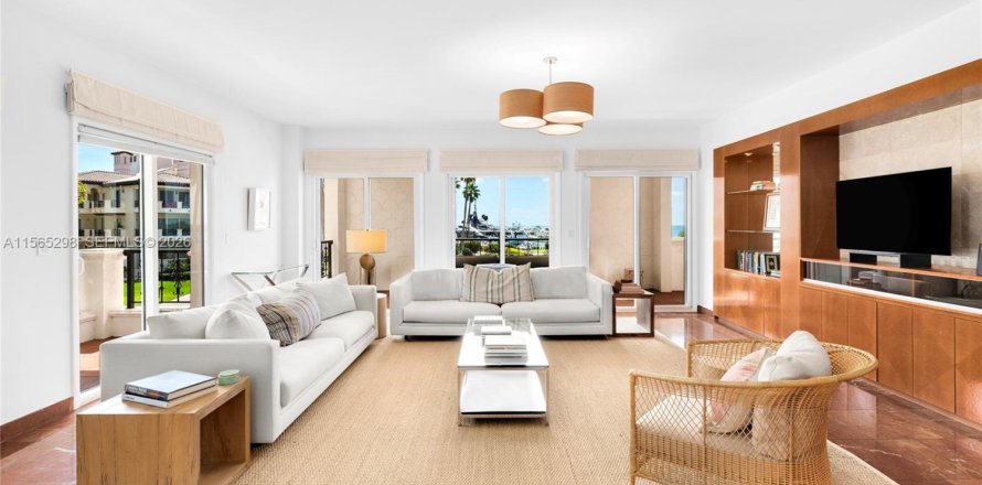 Condominio en Miami Beach, Florida, 3 dormitorios  № 2154771