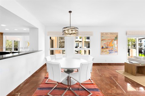 Condominio en venta en Miami Beach, Florida, 3 dormitorios, 254.92 m2 № 2154771 - foto 9