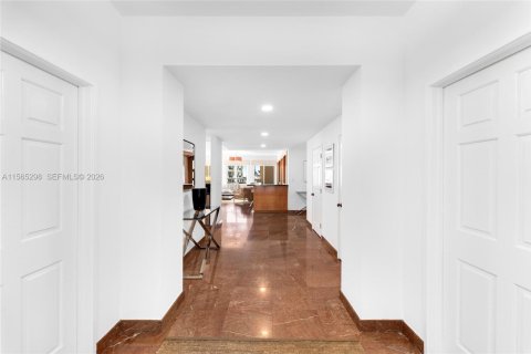 Condominio en venta en Miami Beach, Florida, 3 dormitorios, 254.92 m2 № 2154771 - foto 28
