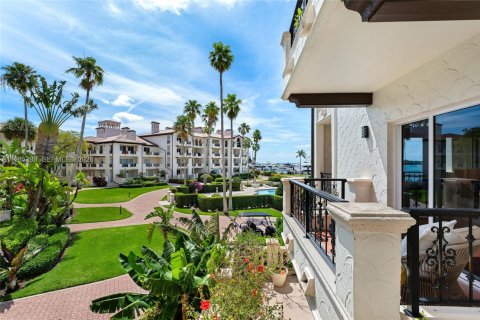 Condominio en venta en Miami Beach, Florida, 3 dormitorios, 254.92 m2 № 2154771 - foto 17