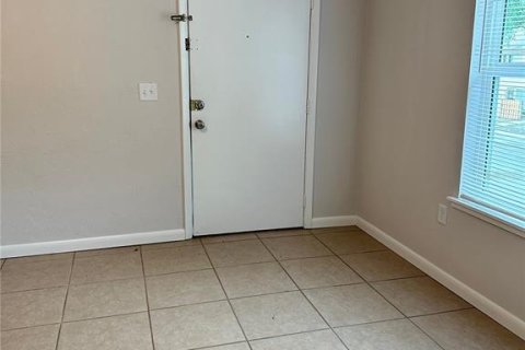 Condominio en alquiler en Gainesville, Florida, 2 dormitorios, 81.1 m2 № 1906091 - foto 5