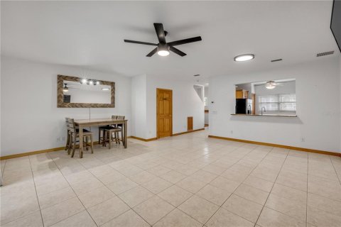 House in New Smyrna Beach, Florida 2 bedrooms, 136.75 sq.m. № 1822328 - photo 15