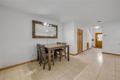 House in New Smyrna Beach, Florida 2 bedrooms, 136.75 sq.m. № 1822328 - photo 17