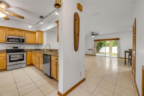 House in New Smyrna Beach, Florida 2 bedrooms, 136.75 sq.m. № 1822328 - photo 4