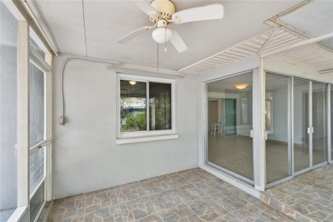 Villa ou maison à louer à North Redington Beach, Floride: 2 chambres, 134.89 m2 № 2425608 - photo 29