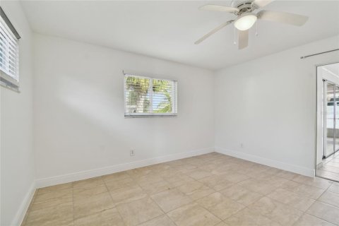 Villa ou maison à louer à North Redington Beach, Floride: 2 chambres, 134.89 m2 № 2425608 - photo 20