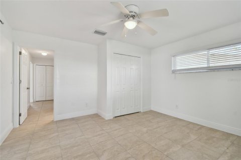 Villa ou maison à louer à North Redington Beach, Floride: 2 chambres, 134.89 m2 № 2425608 - photo 18