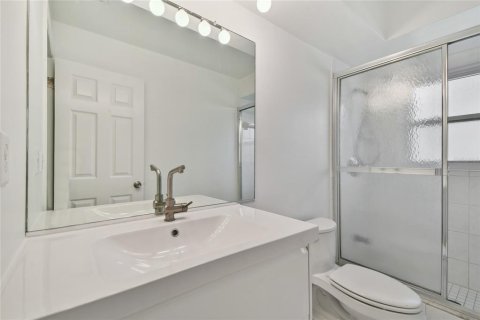 Villa ou maison à louer à North Redington Beach, Floride: 2 chambres, 134.89 m2 № 2425608 - photo 16