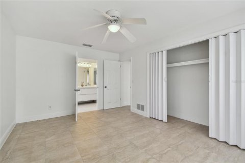 Villa ou maison à louer à North Redington Beach, Floride: 2 chambres, 134.89 m2 № 2425608 - photo 23