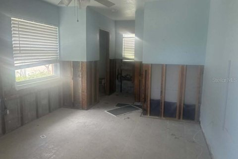Hotel in Saint Petersburg, Florida 516.91 sq.m. № 2370882 - photo 3