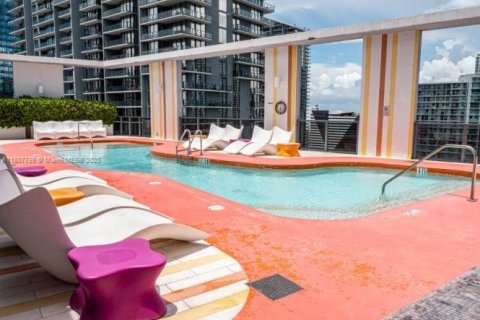 Condo in Miami, Florida, 2 bedrooms  № 1959651 - photo 18